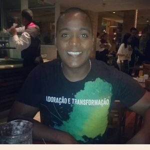 Meet your Posher, Sandro